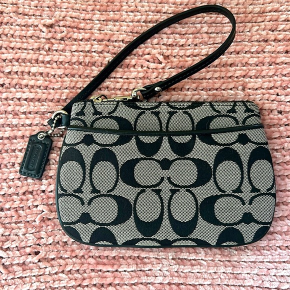 Coach jacquard signature wristlet, EUC - Picture 1 of 13